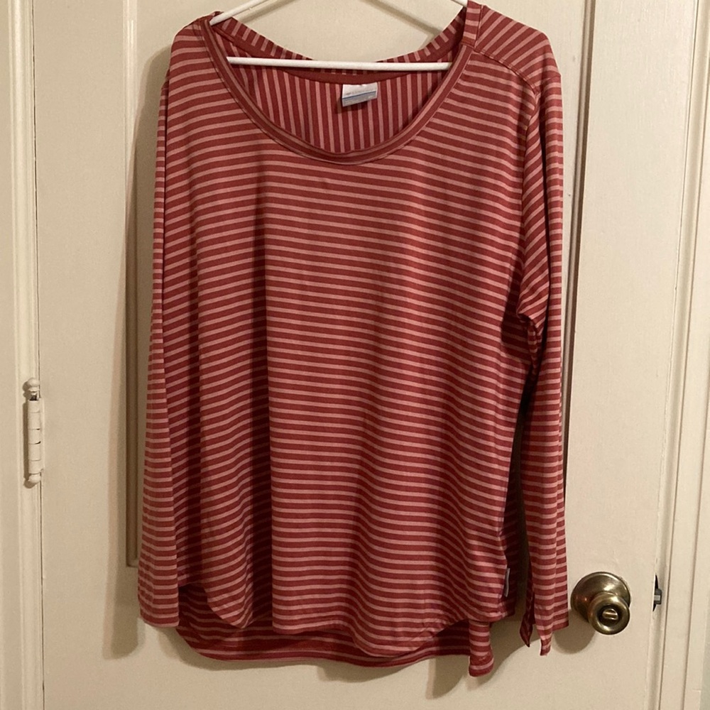 Columbia sunshirt